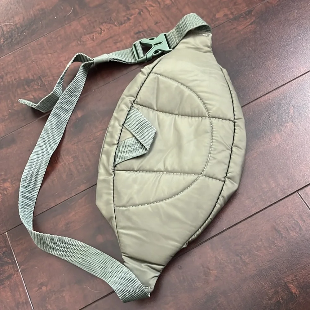 Adidas Olive Green Fanny Pack Bag - Picture 3 of 7